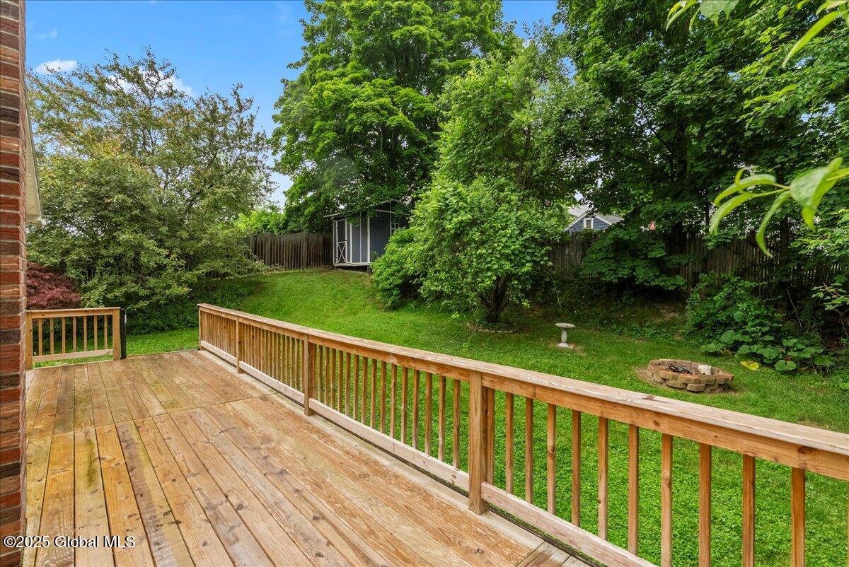 176 Northampton Road Amsterdam, NY 12010 - Photo 7 of 32 12-DSC03669