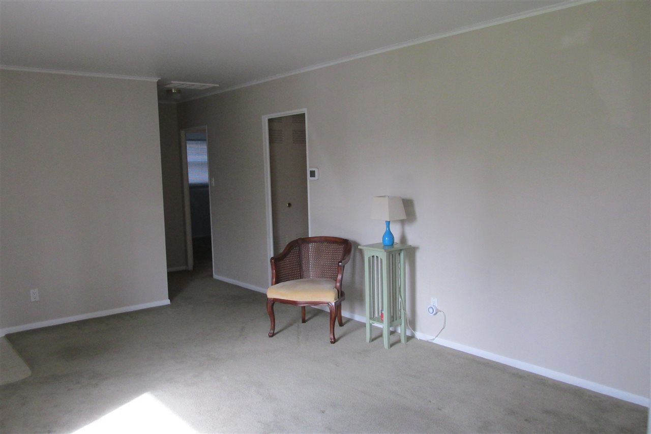 218 North Greenbriar Road Muncie, IN 47304 - Photo 16 of 35 Gallery Image 16