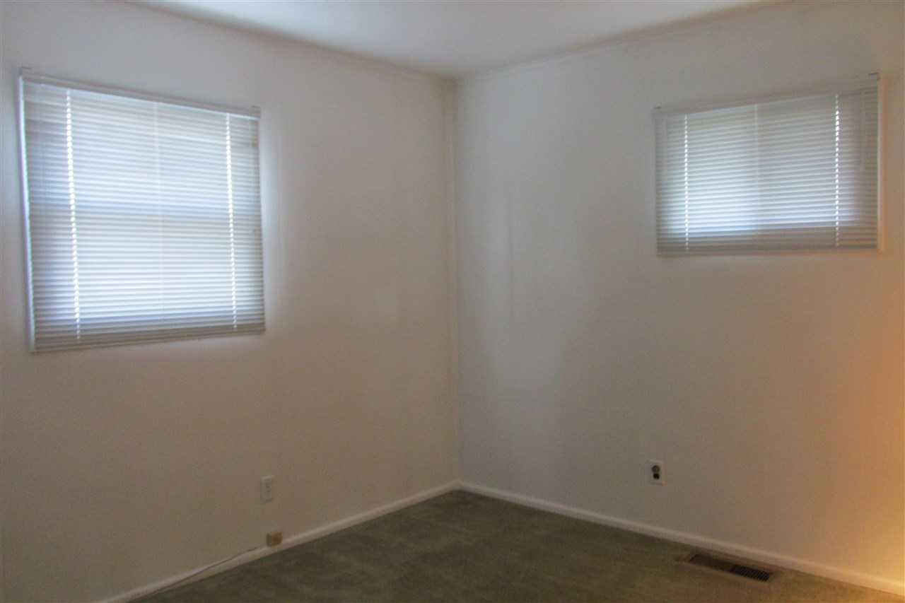 218 North Greenbriar Road Muncie, IN 47304 - Photo 17 of 35 Gallery Image 17