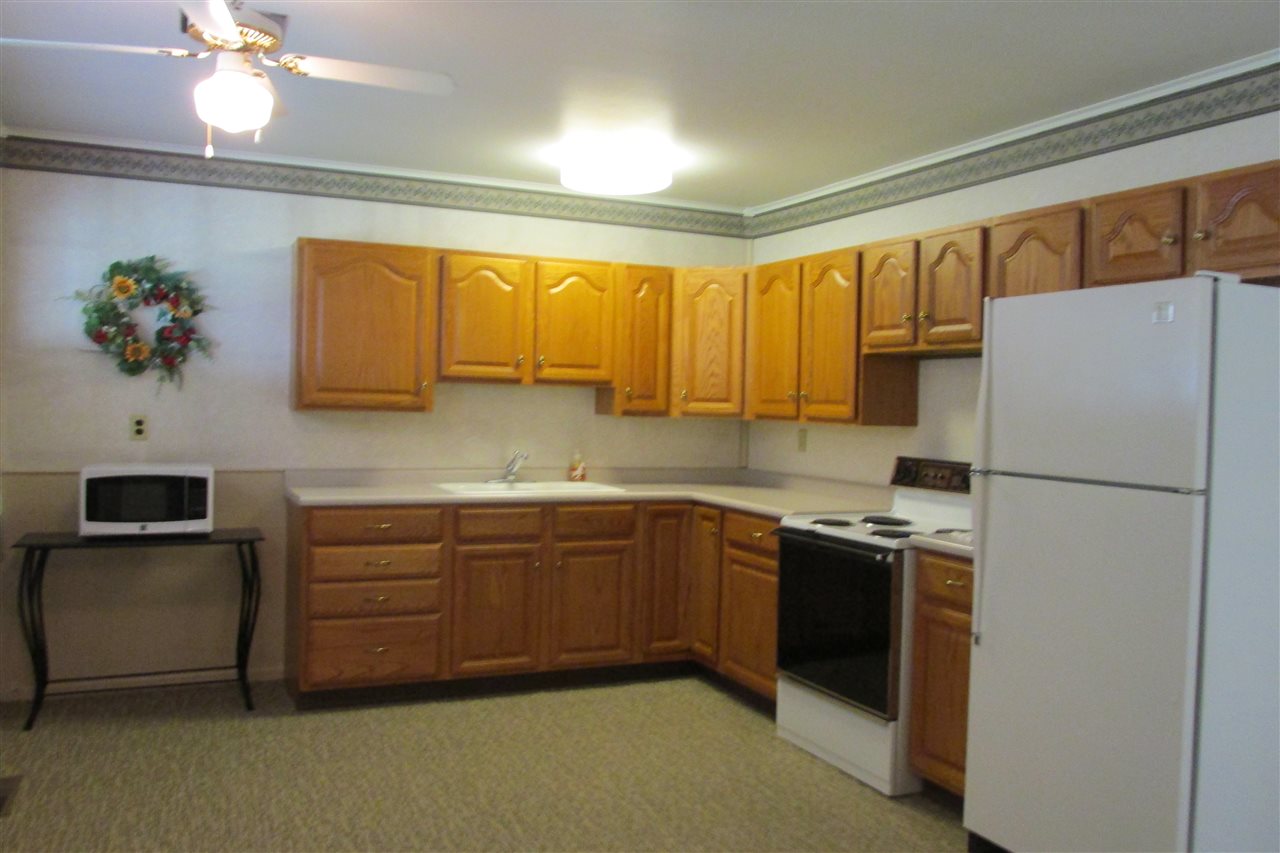 218 North Greenbriar Road Muncie, IN 47304 - Photo 8 of 35 Gallery Image 8