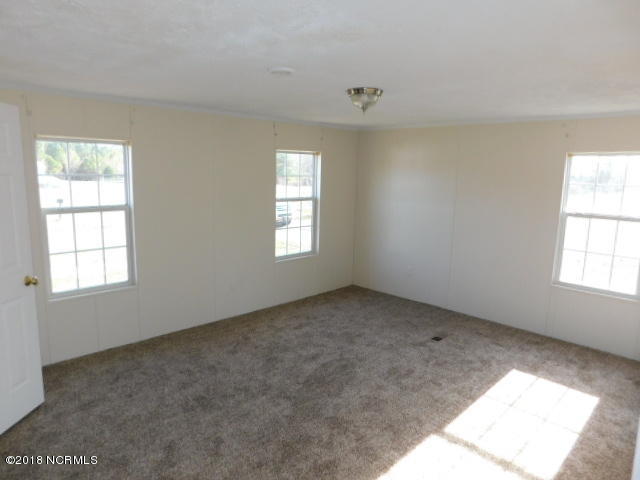 925 Purser Road Vanceboro, NC 28586 - Photo 13 of 17 DSCN4816