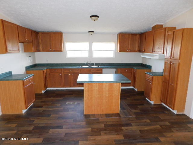 925 Purser Road Vanceboro, NC 28586 - Photo 4 of 17 DSCN4808