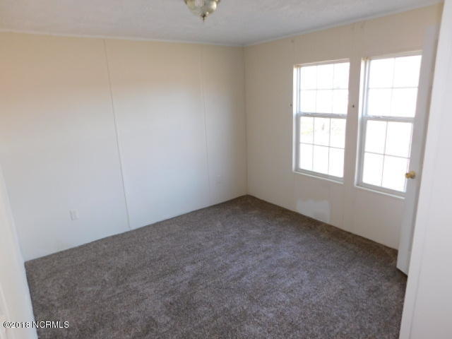 925 Purser Road Vanceboro, NC 28586 - Photo 8 of 17 DSCN4798