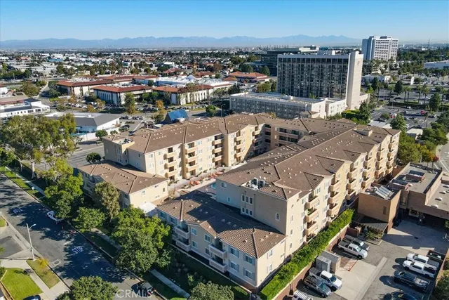 $410,000 | 21345 Hawthorne Boulevard, Unit 217, Torrance, CA 90503