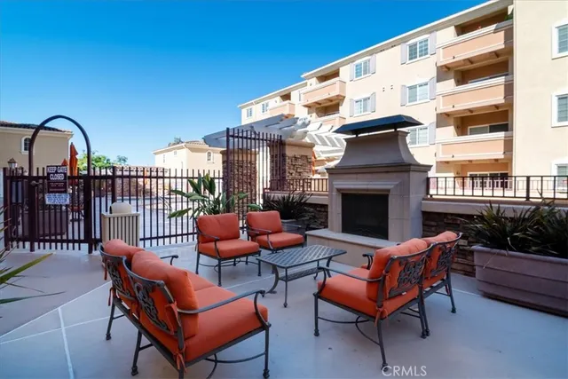 $410,000 | 21345 Hawthorne Boulevard, Unit 217, Torrance, CA 90503