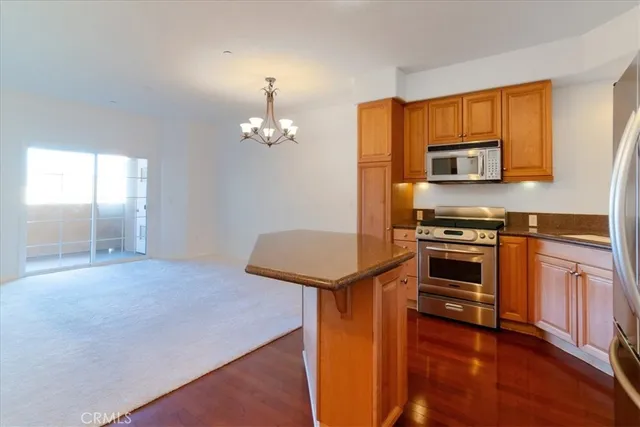 $410,000 | 21345 Hawthorne Boulevard, Unit 217, Torrance, CA 90503