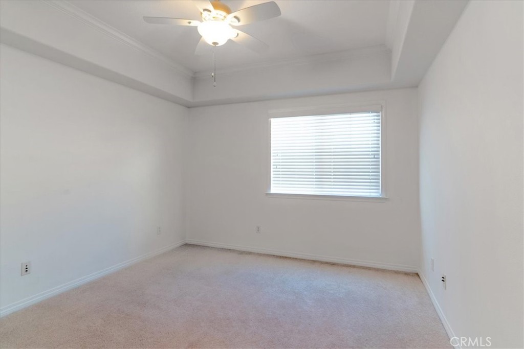 21345 Hawthorne Boulevard, Unit 217 Torrance, CA 90503 - Photo 8 of 41 an empty room with a window