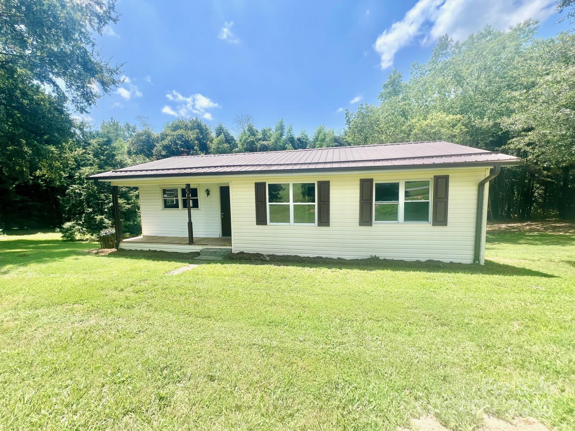 4506 Rink Dam Road Taylorsville, NC 28681 - Photo 2 of 20