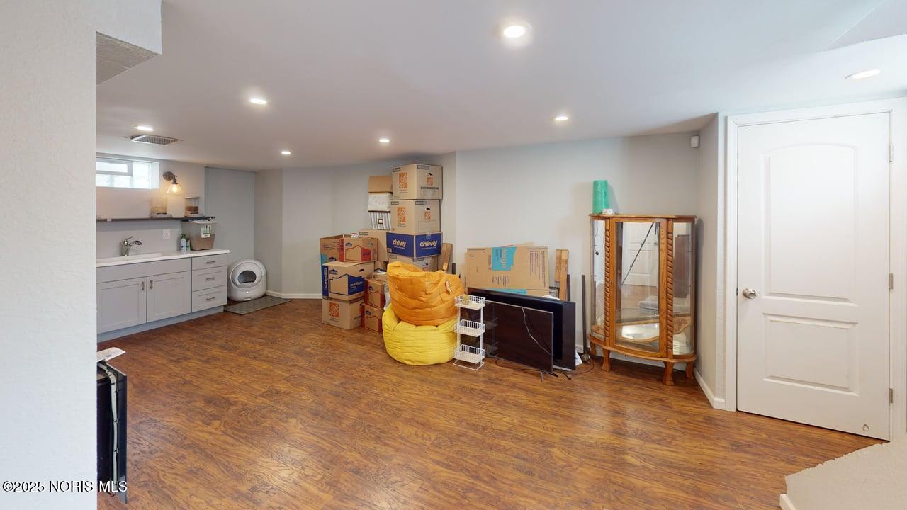 2927 Sherbrooke Road Toledo, OH 43606 - Photo 21 of 22 2927-Sherbrooke-Road-Living-Room 3