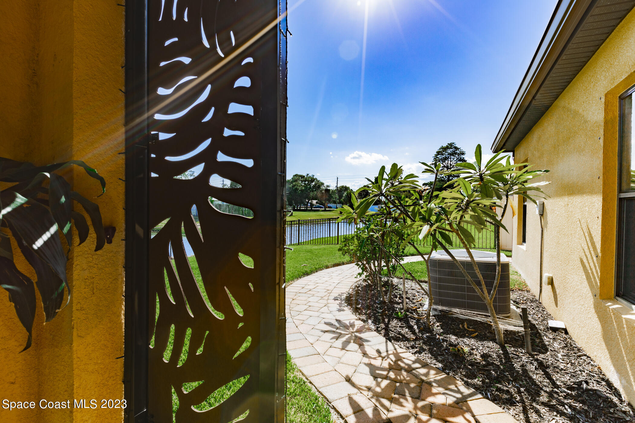 2995 Louetta Circle Melbourne, FL 32901 - Photo 36 of 42 a picture of a yard