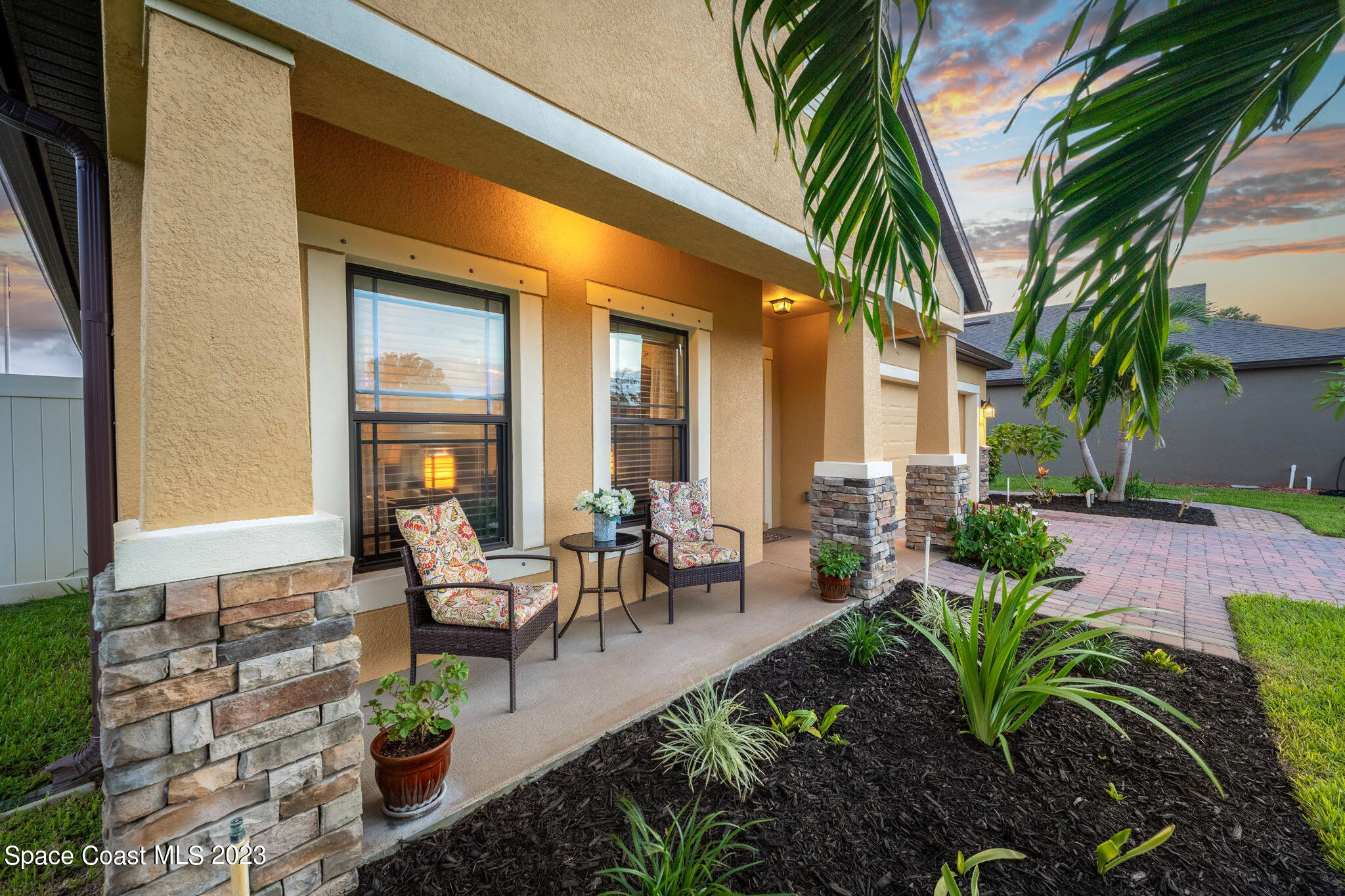 2995 Louetta Circle Melbourne, FL 32901 - Photo 7 of 42 a view of outdoor space yard and porch