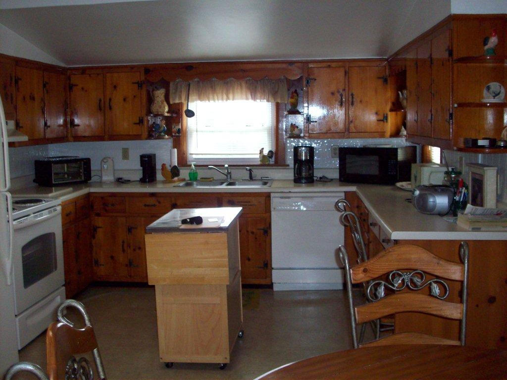 2350 Blue Bend Road Rocky Mount, VA 24151 - Photo 17 of 19 Kitchen