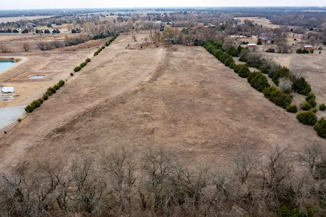 $270,000 | 10810 East 47th Street South, Derby, KS 67037