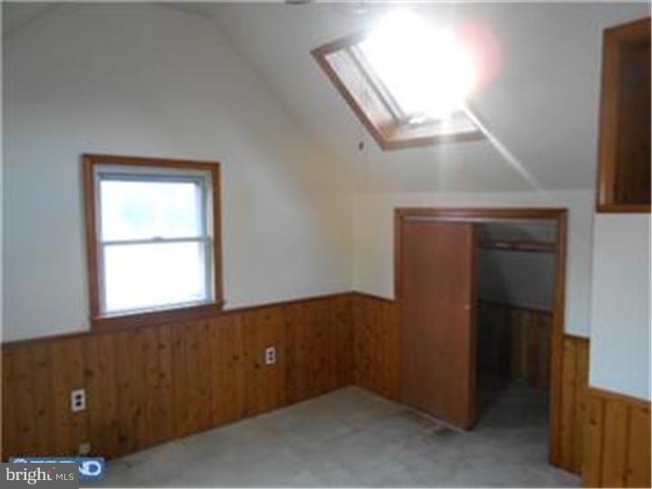 2529 Secane Road Secane, PA 19018 - Photo 11 of 20