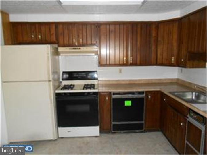 2529 Secane Road Secane, PA 19018 - Photo 6 of 20