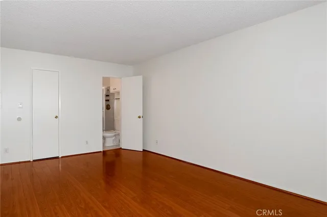 $375,000 | 5403 Newcastle Avenue, Unit 28, Encino, CA 91316