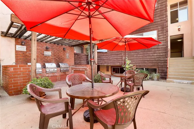 $375,000 | 5403 Newcastle Avenue, Unit 28, Encino, CA 91316