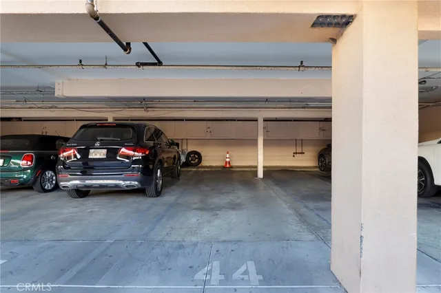 $375,000 | 5403 Newcastle Avenue, Unit 28, Encino, CA 91316