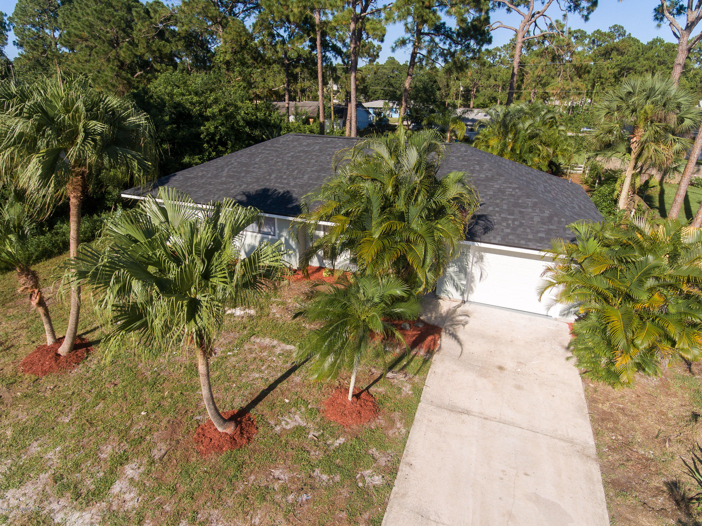 171 Angelo Road Southeast Palm Bay, FL 32909 - Photo 12 of 20 171 Angelo Road SE Palm Bay Pic 8