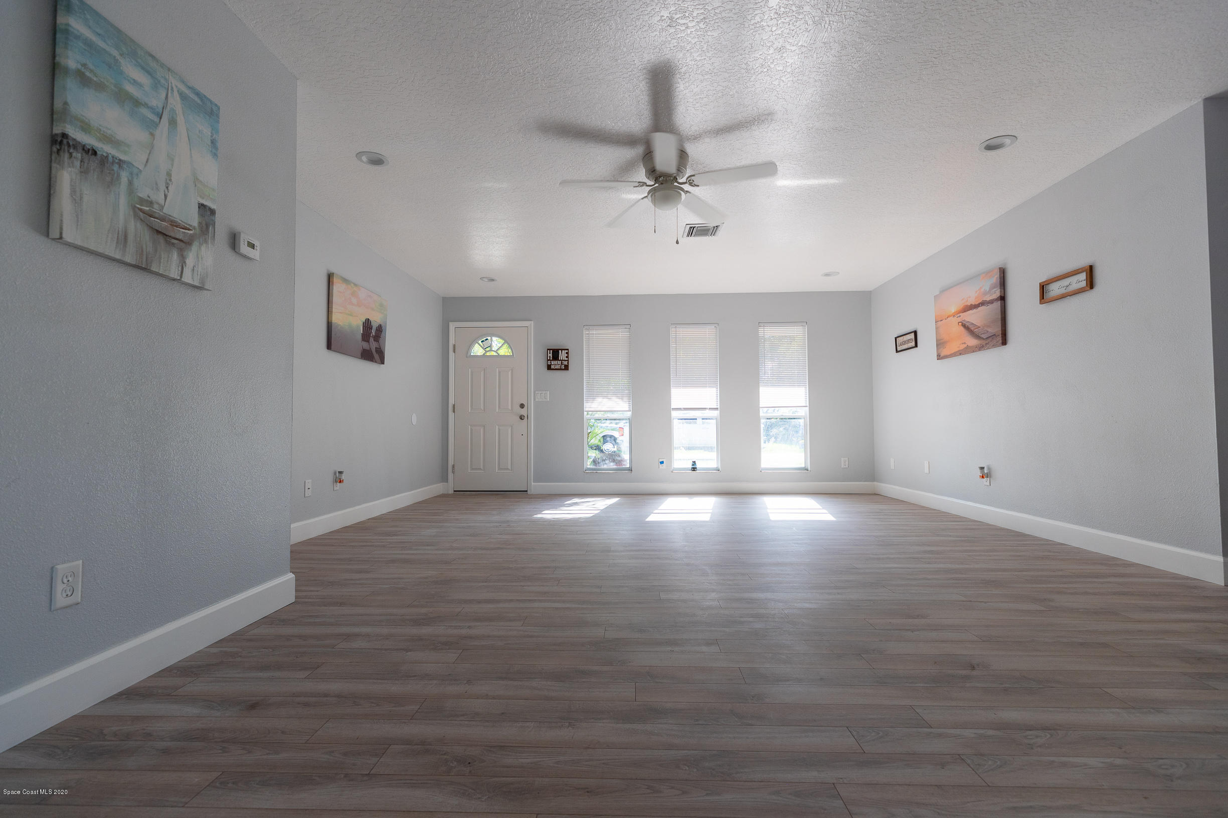 171 Angelo Road Southeast Palm Bay, FL 32909 - Photo 3 of 20 171 Angelo Road SE Palm Bay Pic 28