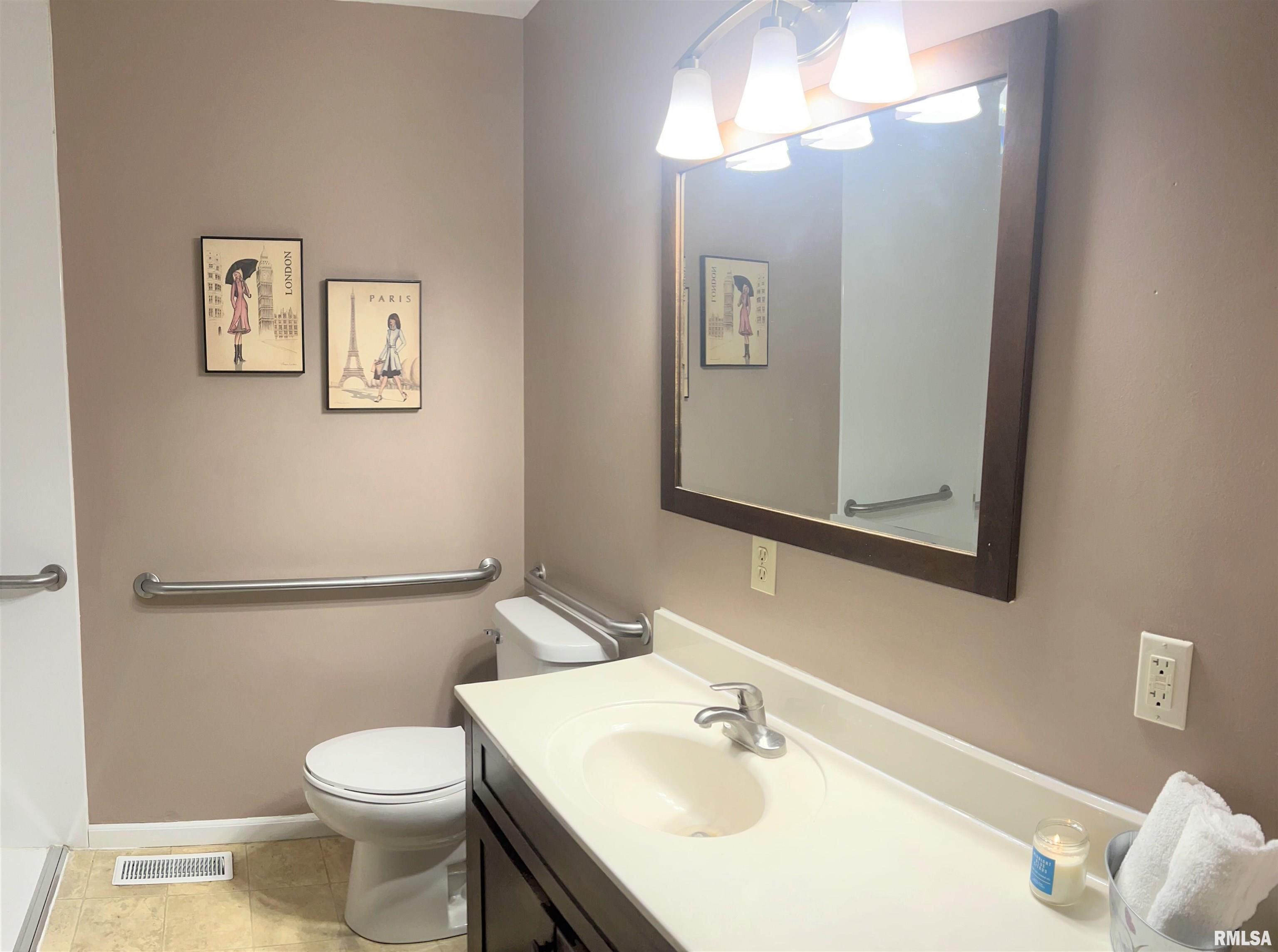 11629 Maurer Road Buffalo, IL 62515 - Photo 12 of 27 Gallery Image 12