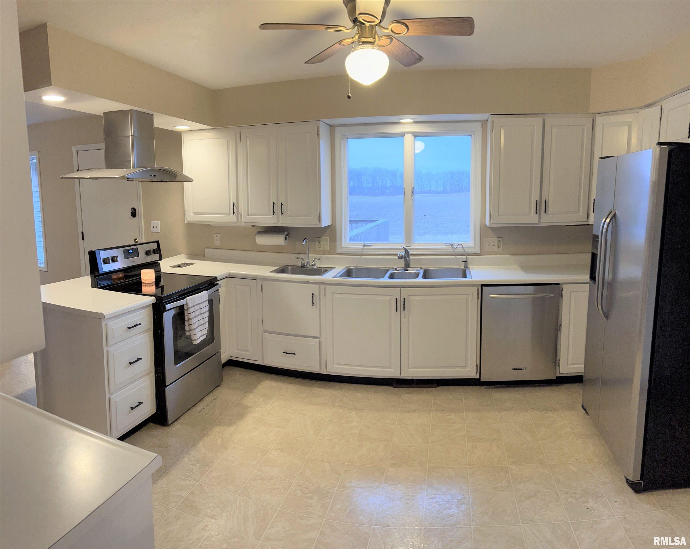 11629 Maurer Road Buffalo, IL 62515 - Photo 6 of 27 Gallery Image 6