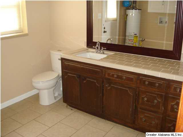 717 10th Avenue Pleasant Grove, AL 35127 - Photo 7 of 16