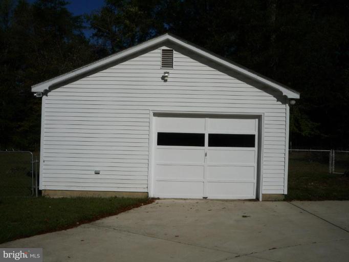Garage 1