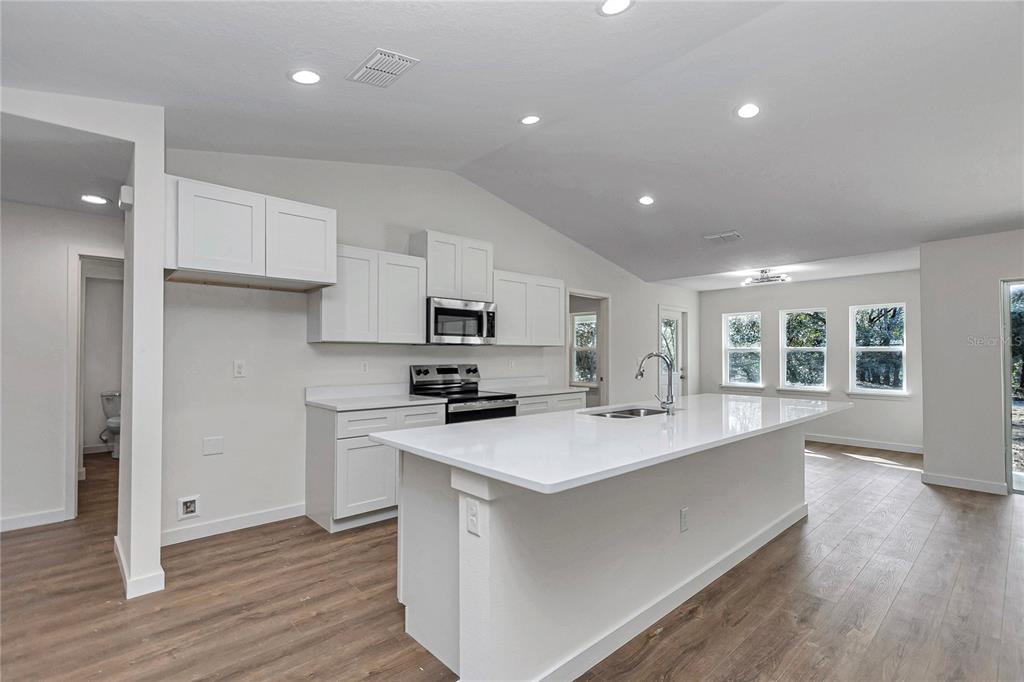 6951 Southwest 151 Loop Ocala, FL 34473 - Photo 6 of 40 Gallery Image 6