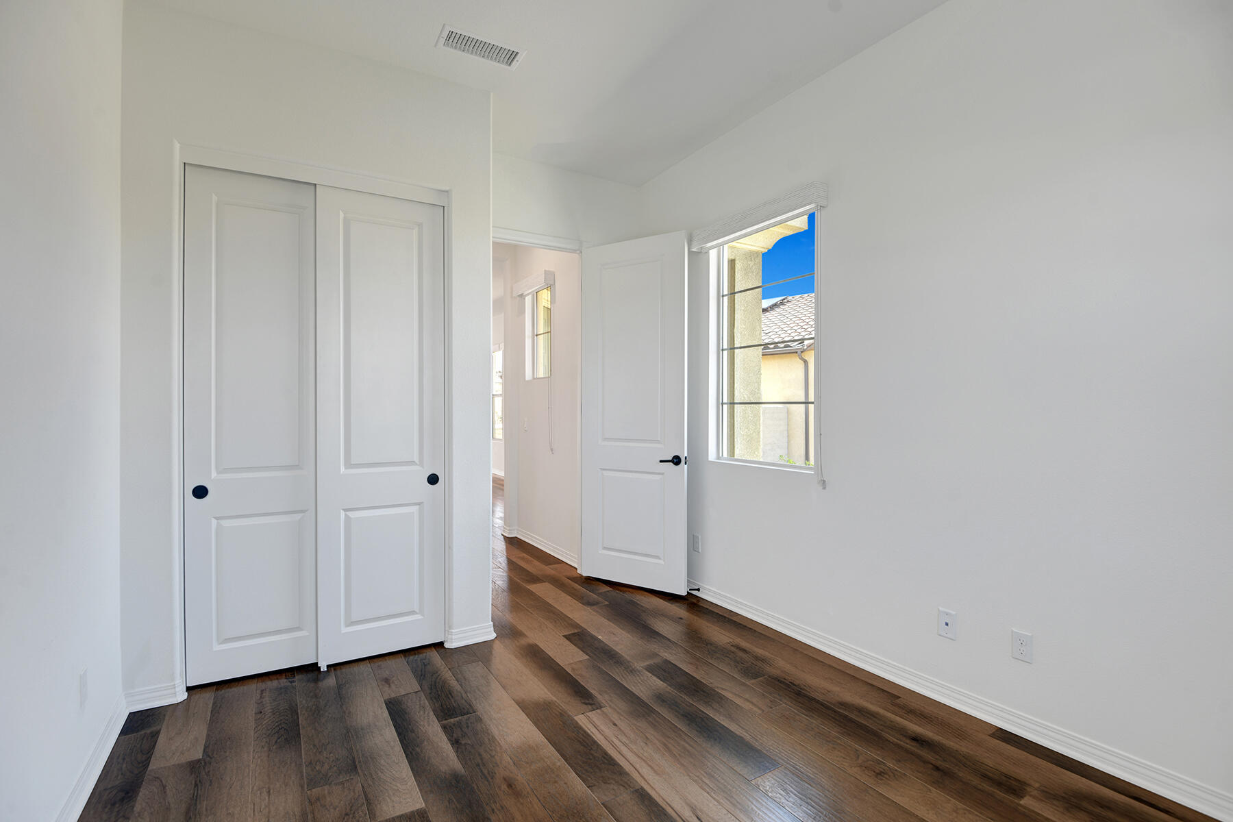 61 Claret Road Rancho Mirage, CA 92270 - Photo 21 of 37 GUEST BEDROOM REVERSE ANGLED MLS MLS