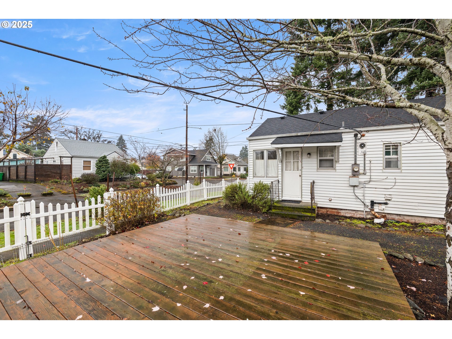 7104 Southeast Tolman Street Portland, OR 97206 - Photo 27 of 34 a view of a backyard