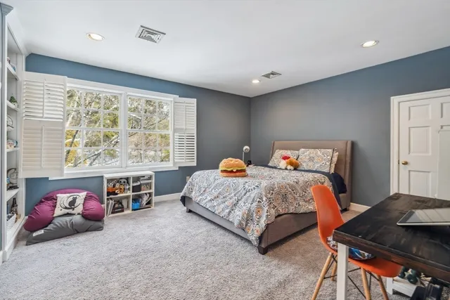 $1,975,000 | 4 Green Lane, Sherborn, MA 01770