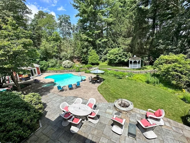 $1,975,000 | 4 Green Lane, Sherborn, MA 01770