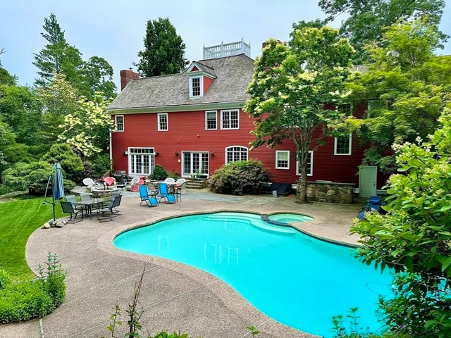 $1,975,000 | 4 Green Lane, Sherborn, MA 01770