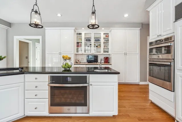 $1,975,000 | 4 Green Lane, Sherborn, MA 01770