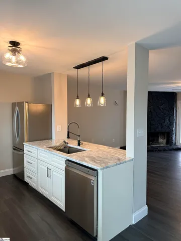 $1,750 | 36 Spinnaker Court, Greenville, SC 29611