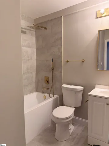 $1,750 | 36 Spinnaker Court, Greenville, SC 29611