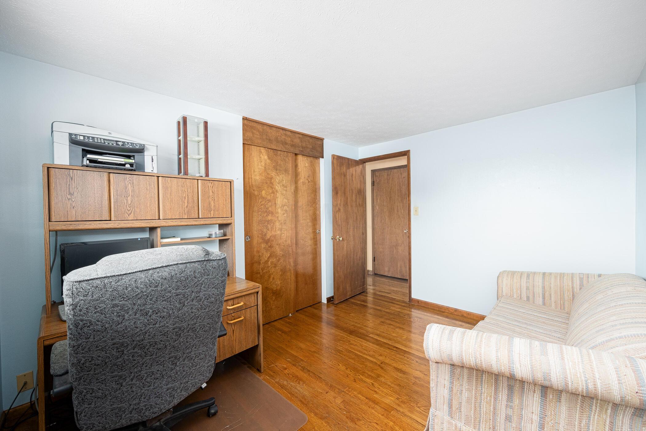 3872 Lynward Road Columbus, OH 43228 - Photo 22 of 47 Bedroom 2