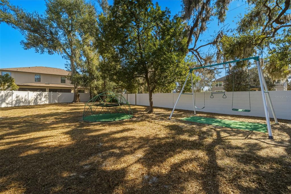 1309 Rustling Oaks Drive Brandon, FL 33510 - Photo 33 of 42