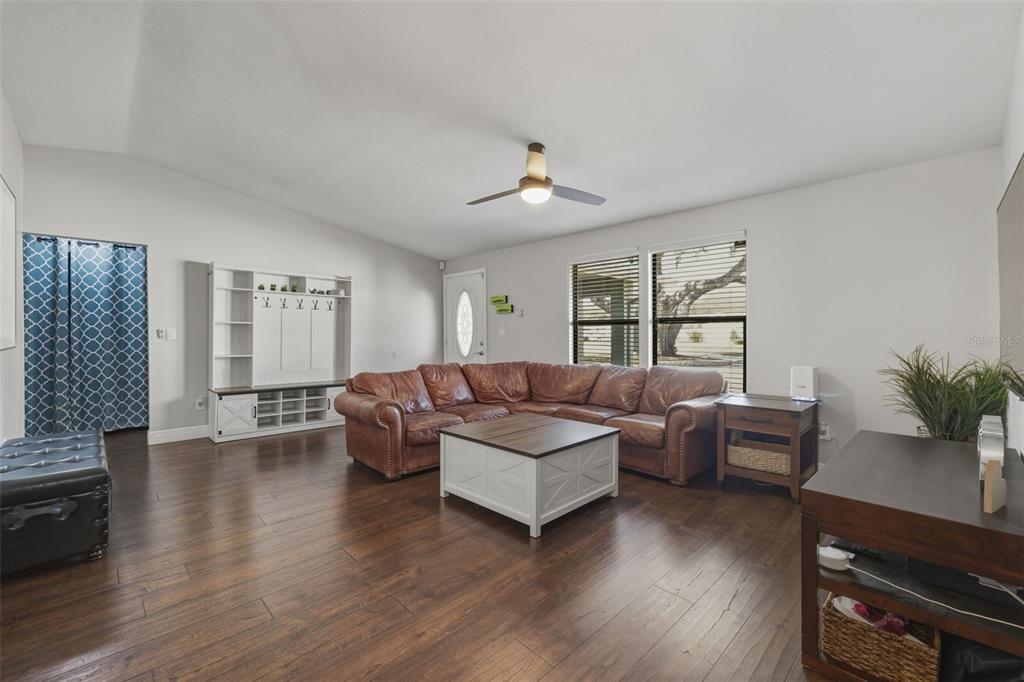 1309 Rustling Oaks Drive Brandon, FL 33510 - Photo 7 of 42