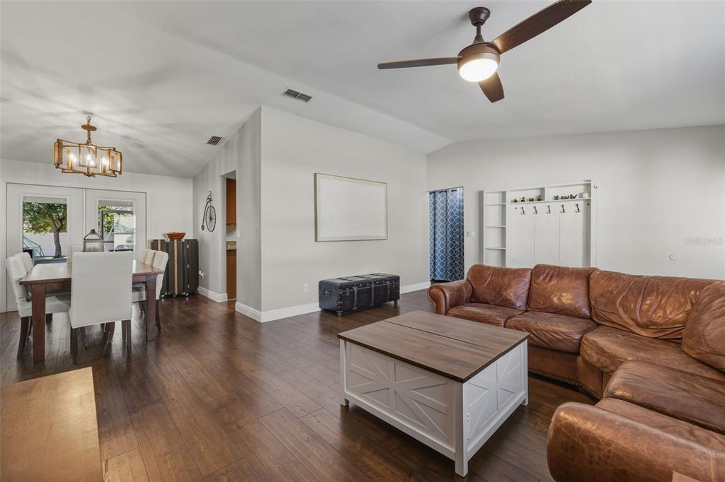 1309 Rustling Oaks Drive Brandon, FL 33510 - Photo 8 of 42