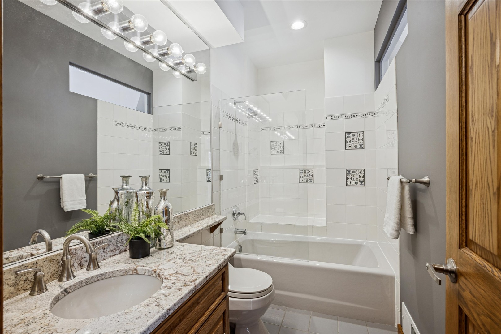 8425 Hickory Court Burr Ridge, IL 60527 - Photo 35 of 56