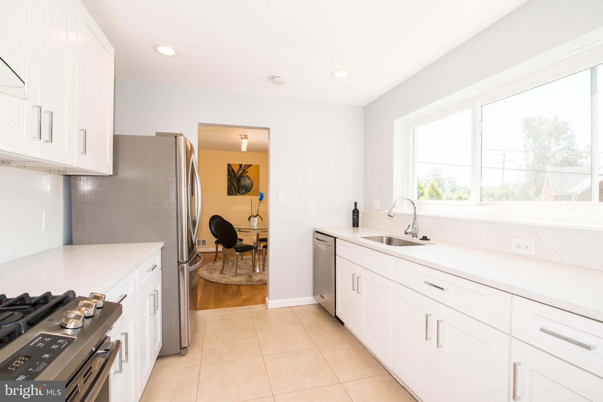 7300 Adelphi Road Hyattsville, MD 20783 - Photo 14 of 44 Kitchen