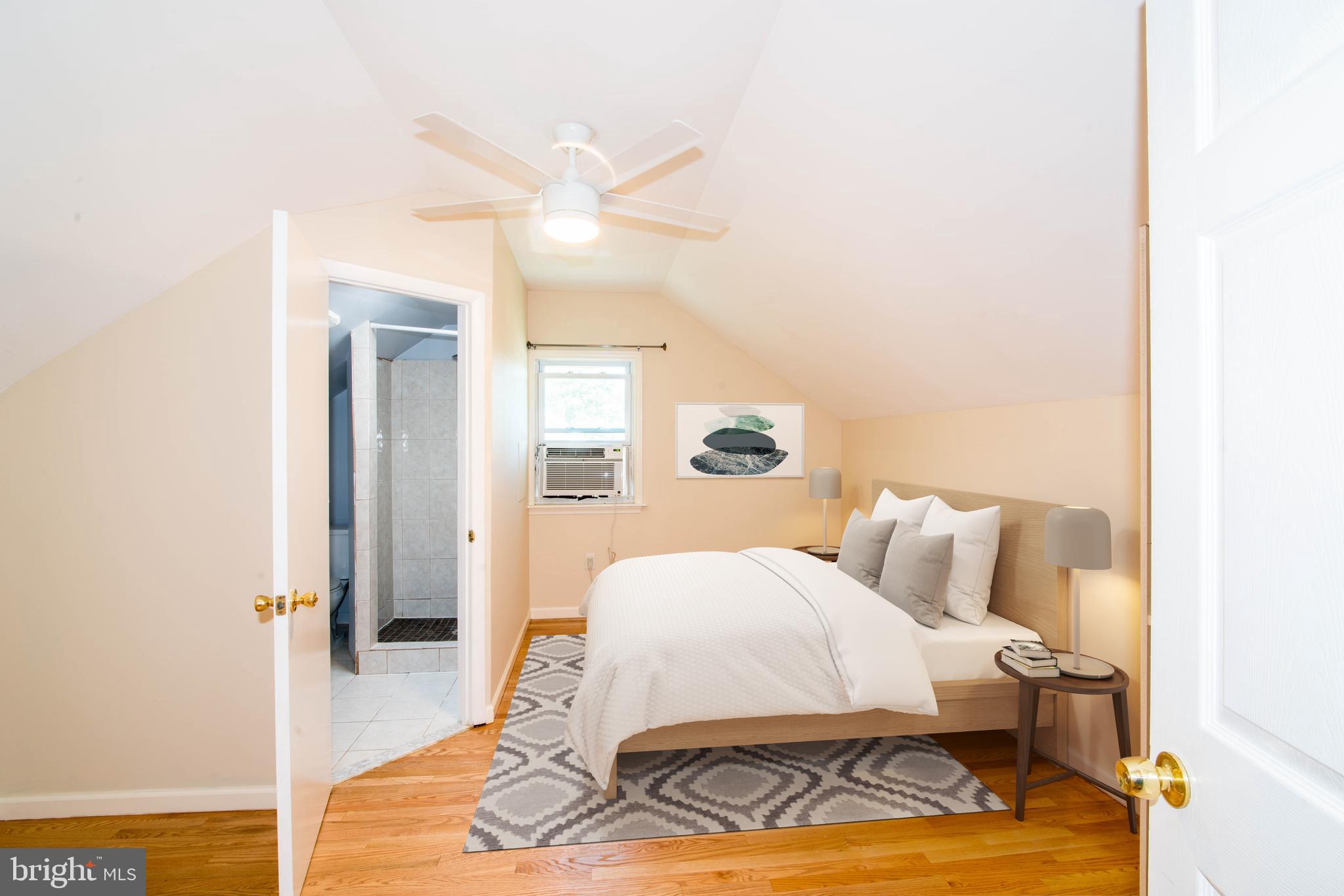 7300 Adelphi Road Hyattsville, MD 20783 - Photo 23 of 44 Bedroom 3