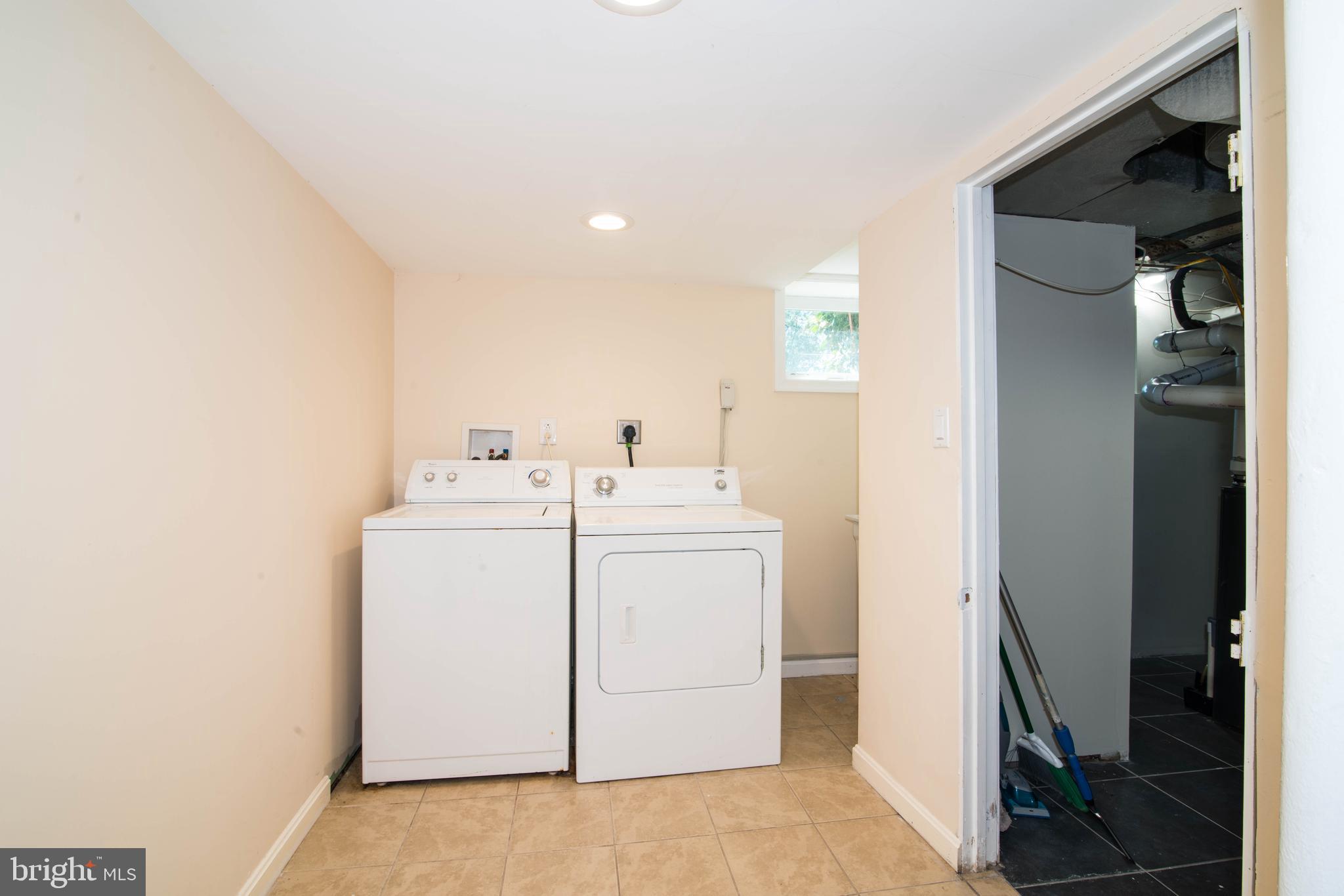 7300 Adelphi Road Hyattsville, MD 20783 - Photo 37 of 44 Laundry Room