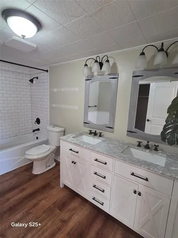 $325,000 | 86 Anclote Road, Tarpon Springs, FL 34689