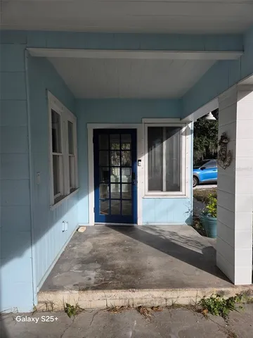 $325,000 | 86 Anclote Road, Tarpon Springs, FL 34689