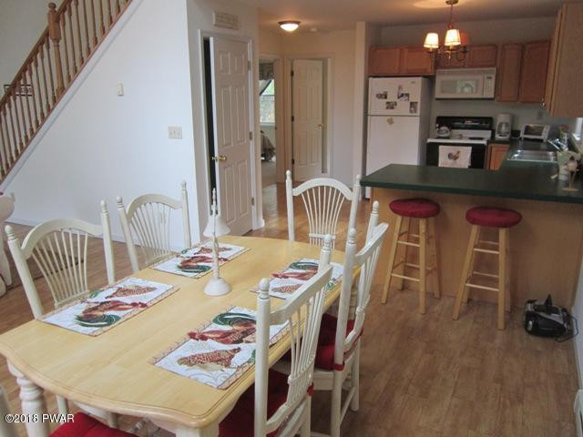 130 Laurel Road Lackawaxen, PA 18435 - Photo 5 of 45 4a DINNING TO KITCHEN