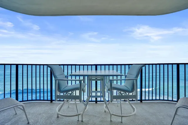 $1,795,000 | 400 South Beach Road, Unit 703, Tequesta, FL 33469