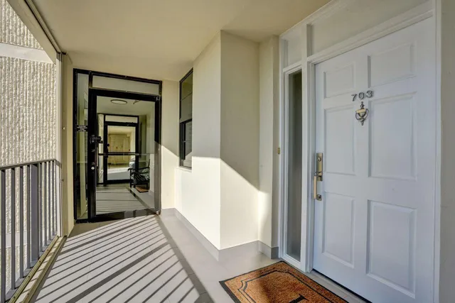 $1,795,000 | 400 South Beach Road, Unit 703, Tequesta, FL 33469